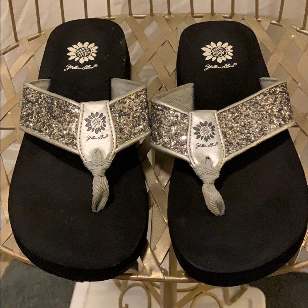 Flip flops